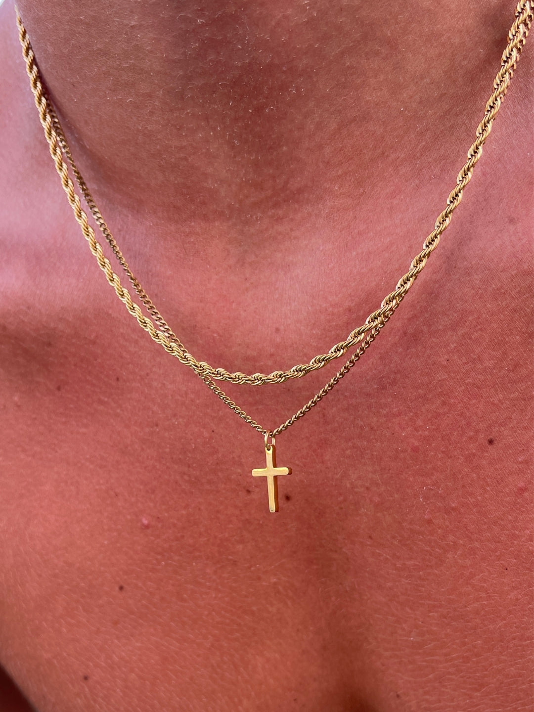Seralyn™ CROSS CHAIN | 18K Gold